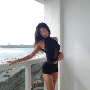 Meet your Posher, Paola